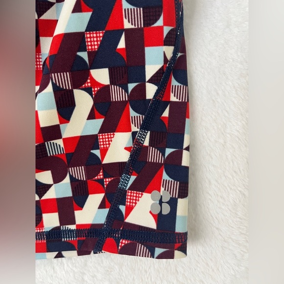 LOT OF 2 - Sweaty Betty Power 9" Biker Shorts Sz S 4/6 Green/Red Geo Maze Print - Picture 15 of 15